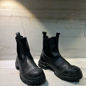 Women’s Ganni Boots Sz 38